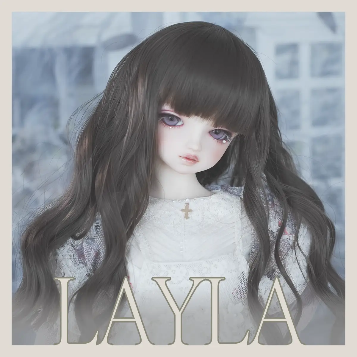 Deeribbonwig Thumb Layla